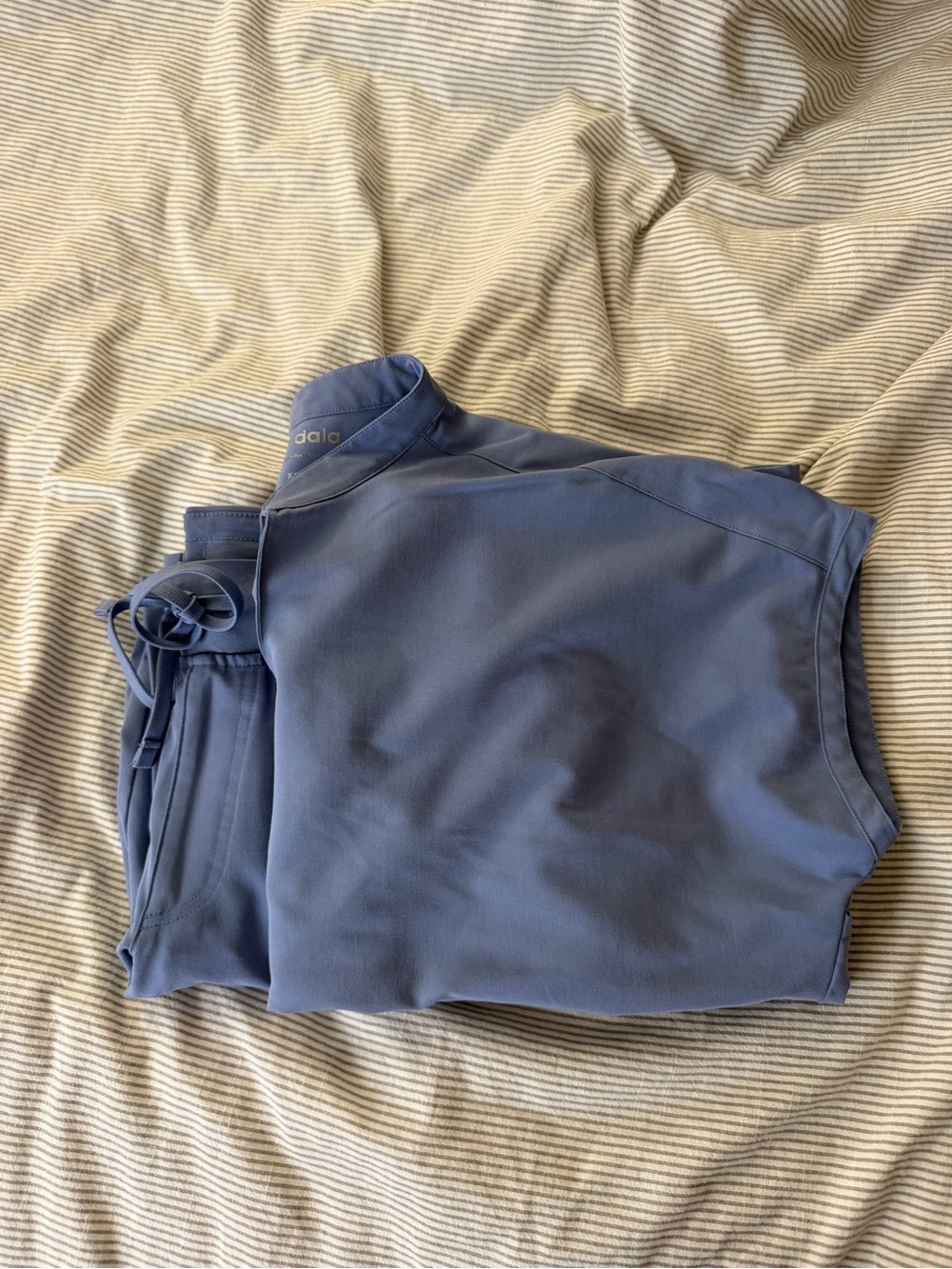 Mandala Periwinkle scrub set